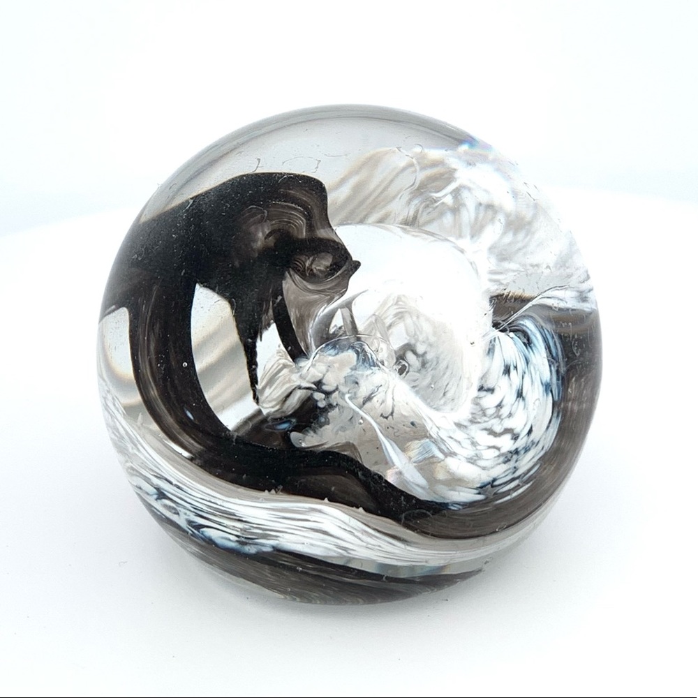 Black & White Glass Art - Desktop Sphere